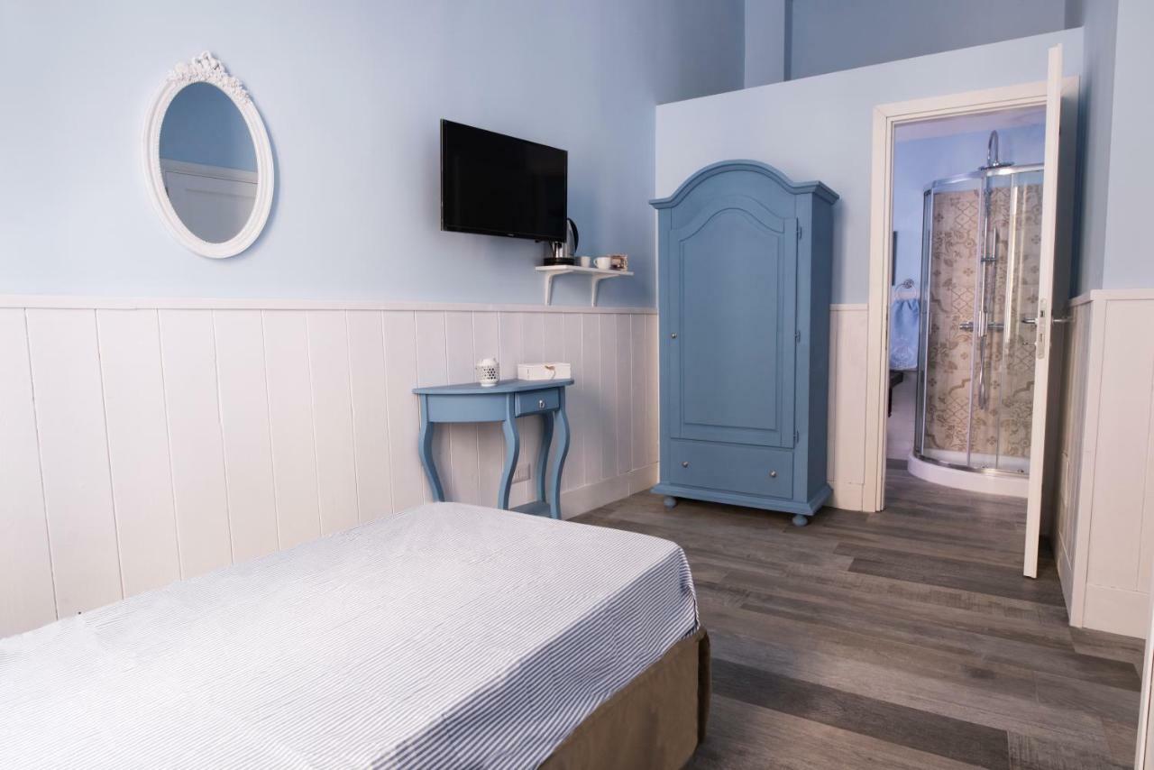 Dimora Partenopea Napoli Bagian luar foto